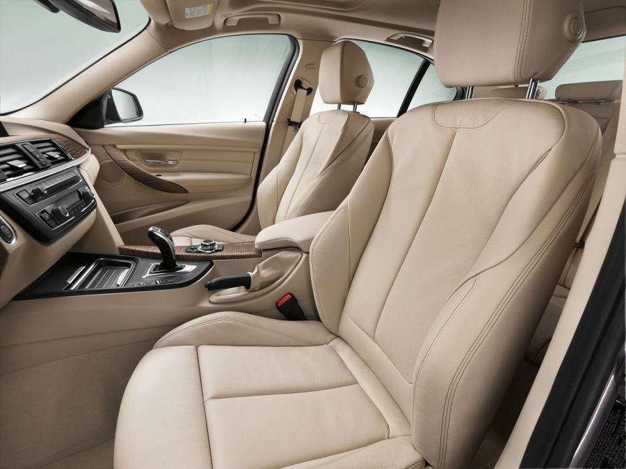  BMW 3-Series 2012 года  (фото 83 из 191)